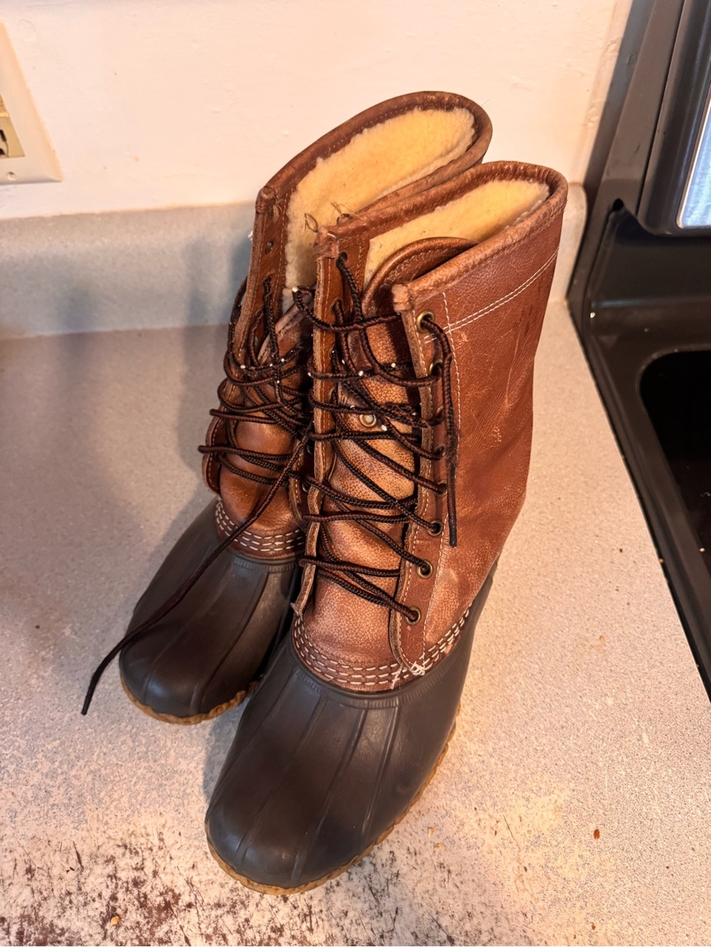L.L. Bean Shearling Lining boots men’s size 9 women’s size 11 - Picture 3 of 12